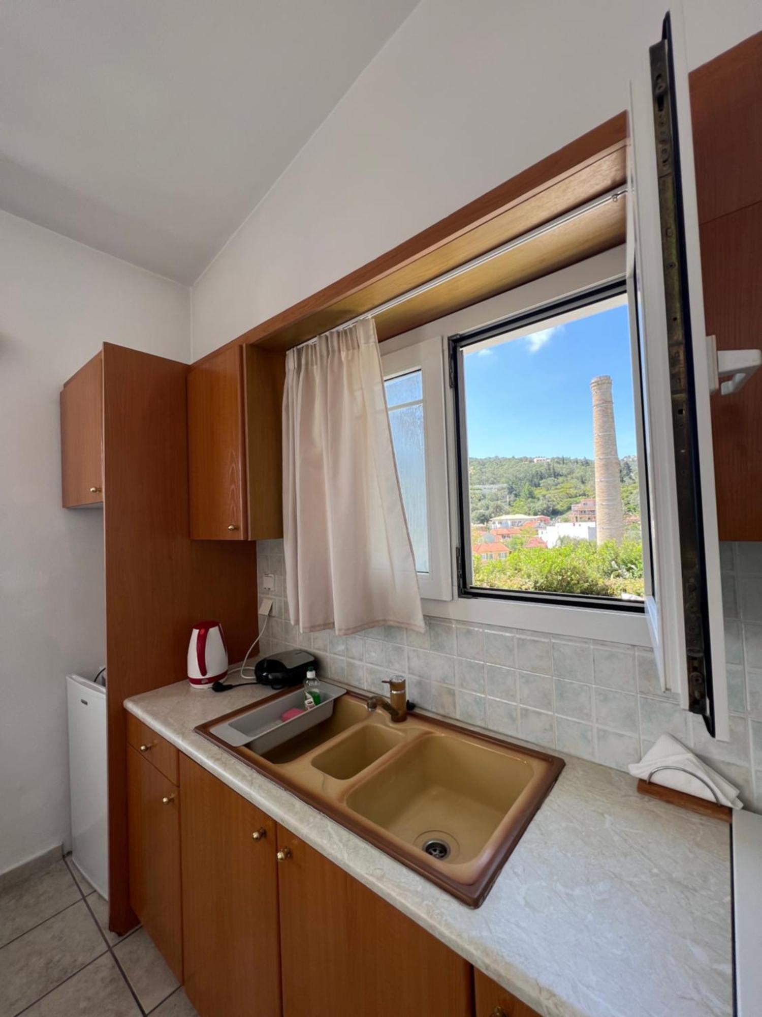 Aronis Spyros Panoramic Seaview Apartments Longos  Номер фото